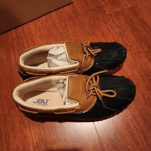 JBU Water-resistant Slip-on Shoes 7.5 - Picture 2 of 5